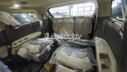 كيا كارنفال 2026 أبيض جديدة للبيع - 6