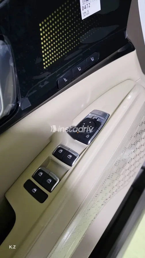 كيا كارنفال 2026 أبيض جديدة للبيع - 9