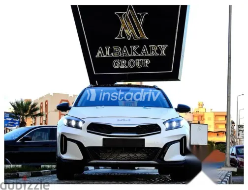 Kia Xceed 2024 White Used for Sale - 5