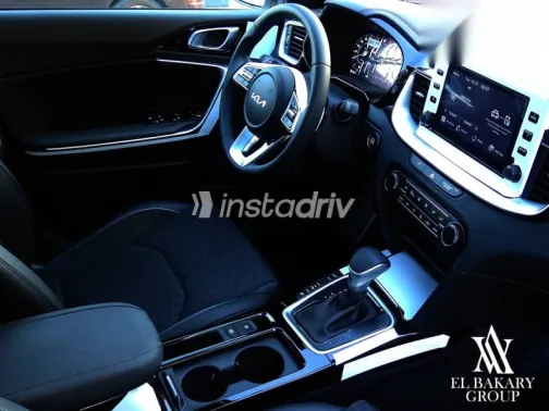 Kia Xceed 2024 White Used for Sale - 8