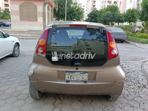 بى واى دى‬ F0 2013 بني مستعملة للبيع - 1