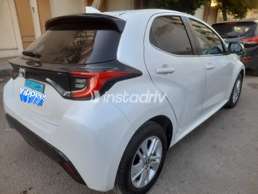 Toyota Yaris 2022 White Used for Sale - 4