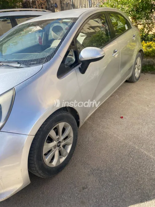 Kia Rio 2016 White Used for Sale - 1