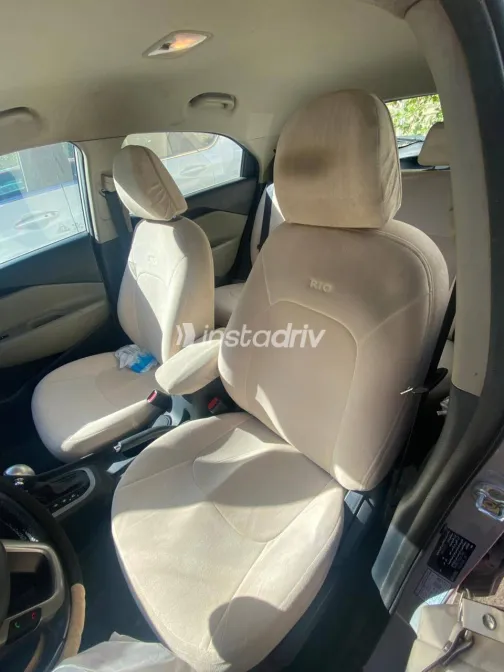 Kia Rio 2016 White Used for Sale - 5