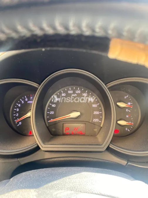 Kia Rio 2016 White Used for Sale - 7