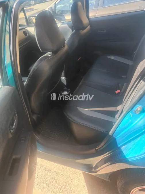 تويوتا ياريس 2013 أبيض مستعملة للبيع - 6