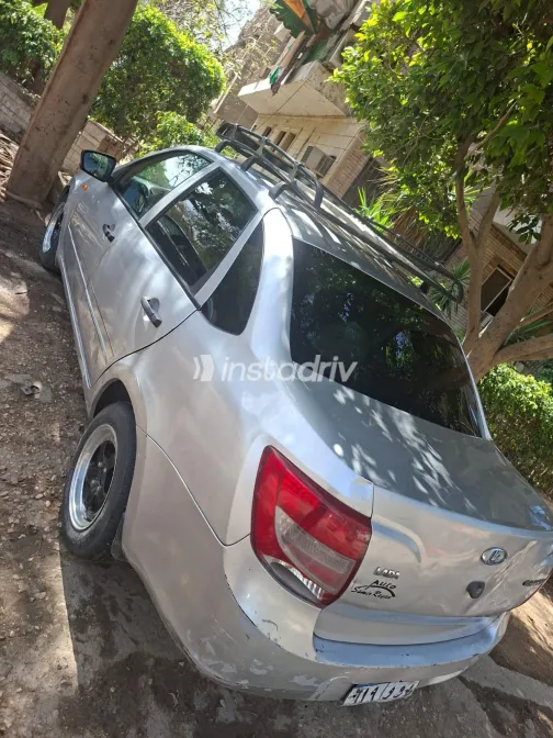 لادا جرانتا 2019 أبيض مستعملة للبيع - 9