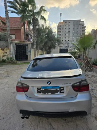 بي ام دبليو 320 2008 أبيض مستعملة للبيع