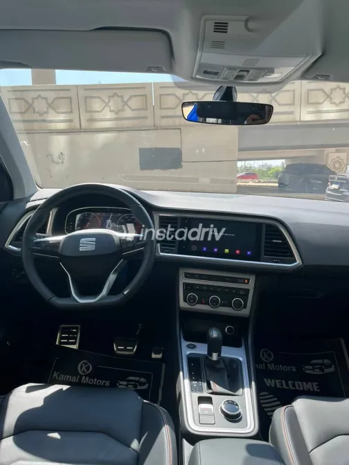 سيات اتيكا 2025 أزرق غامق جديدة للبيع - 5