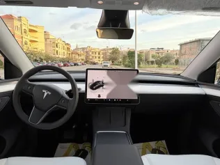 تسلا موديل 3 2024 رمادي جديدة للبيع