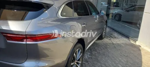 Jaguar F-Pace 2022 Gray Used for Sale - 4