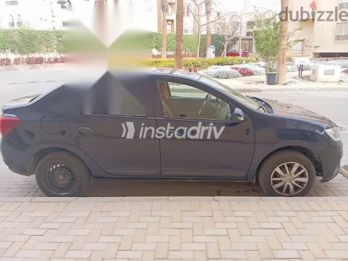 رينو لوجان 2019 أزرق غامق مستعملة للبيع - 4