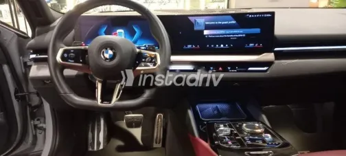 بي ام دبليو 520 2024 أبيض مستعملة للبيع - 6