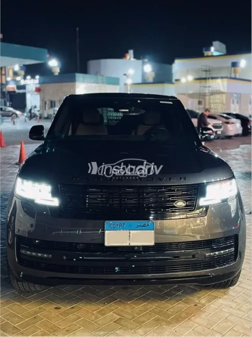 لاند روفر رنج روفر فوج 2023 رمادي مستعملة للبيع - 2