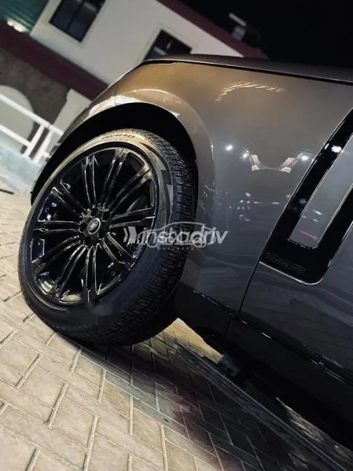 لاند روفر رنج روفر فوج 2023 رمادي مستعملة للبيع - 5