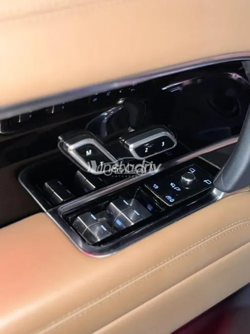 لاند روفر رنج روفر فوج 2023 رمادي مستعملة للبيع - 6