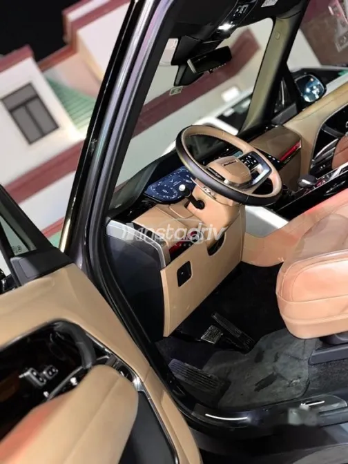 لاند روفر رنج روفر فوج 2023 رمادي مستعملة للبيع - 7