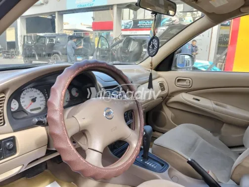 نيسان صنى 2014 ذهبي مستعملة للبيع - 3