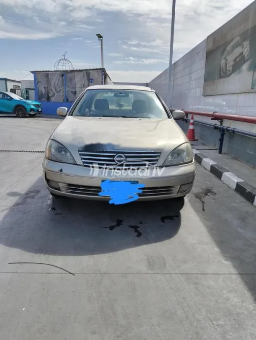 نيسان صنى 2014 ذهبي مستعملة للبيع - 7