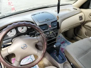 نيسان صنى 2014 ذهبي مستعملة للبيع