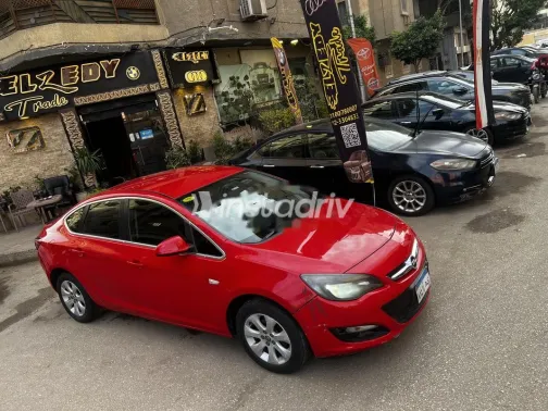 اوبل أسترا 2021 أبيض مستعملة للبيع - 2