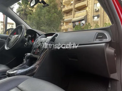 اوبل أسترا 2021 أبيض مستعملة للبيع - 10