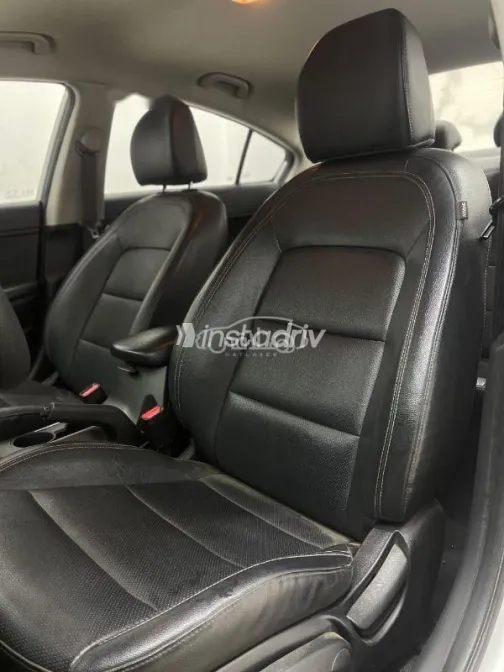 كيا K3 2013 رمادي مستعملة للبيع - 2