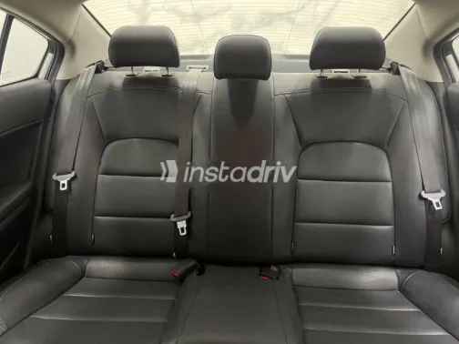 كيا K3 2013 رمادي مستعملة للبيع - 3