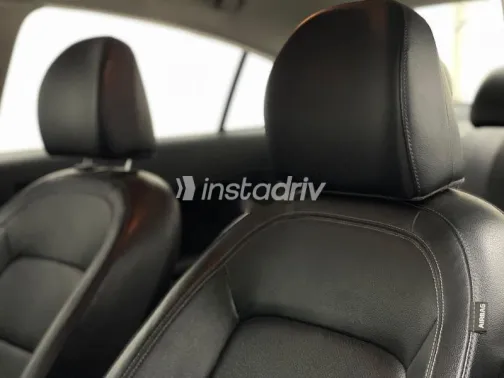 كيا K3 2013 رمادي مستعملة للبيع - 9