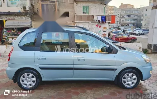 هيونداي ماتريكس 2011 أزرق غامق مستعملة للبيع - 3