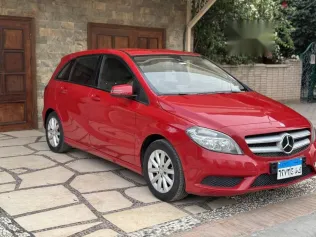 Mercedes B 180 2014 Red Used for Sale