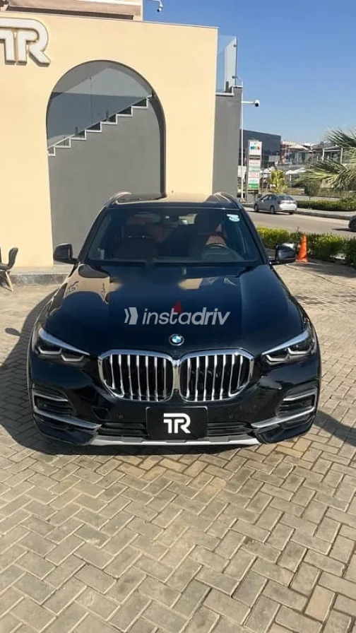 بي ام دبليو X5 2023 أسود مستعملة للبيع - 3