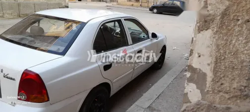 Hyundai Verna 2012 White Used for Sale - 2