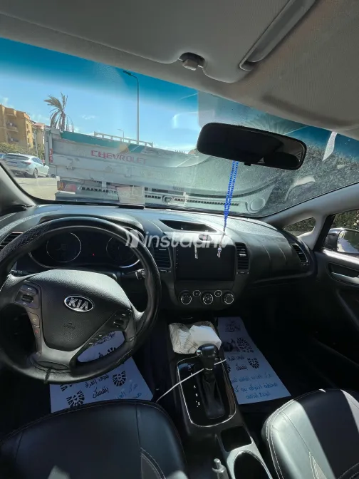 كيا سيراتو 2018 أبيض مستعملة للبيع - 4