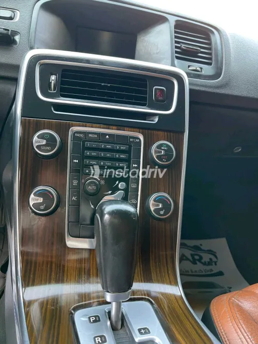 Volvo S60 2011 White Used for Sale - 2