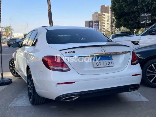 مرسيدس E 200 2020 أبيض مستعملة للبيع - 1