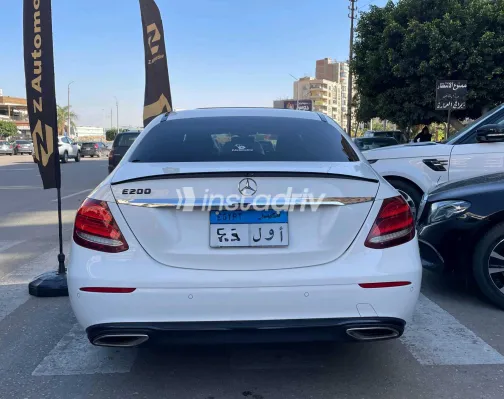 مرسيدس E 200 2020 أبيض مستعملة للبيع - 3