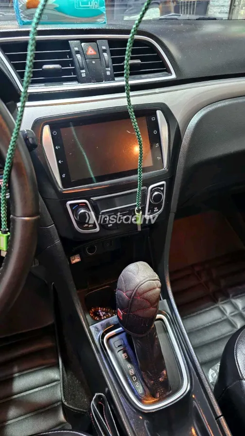 سوزوكى سياز 2022 أبيض مستعملة للبيع - 4