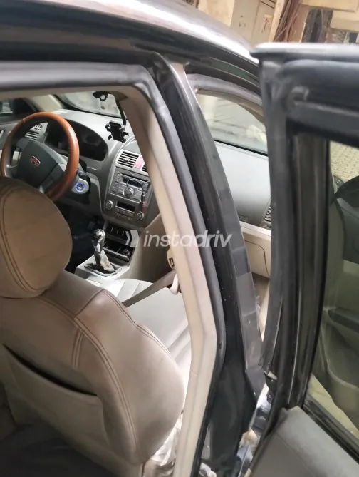 جيلي امجراند 7 2014 أبيض مستعملة للبيع - 4