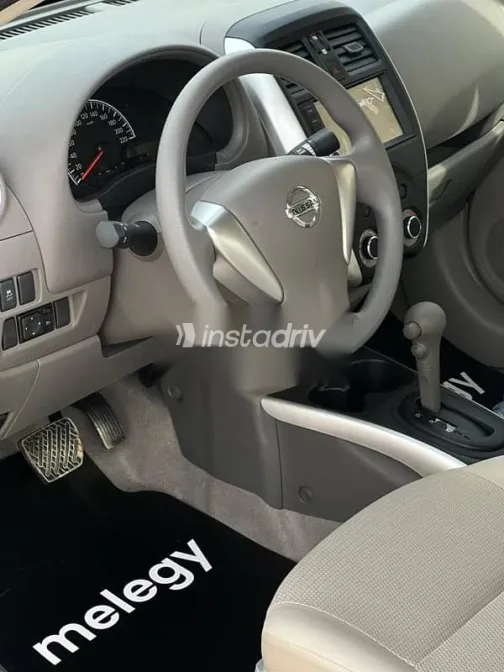 نيسان صنى 2026 فضي جديدة للبيع - 4