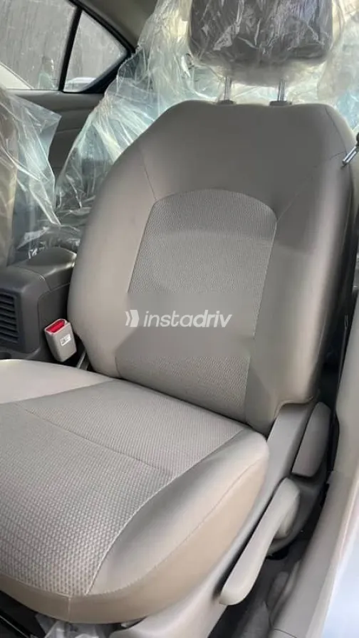 نيسان صنى 2026 فضي جديدة للبيع - 6