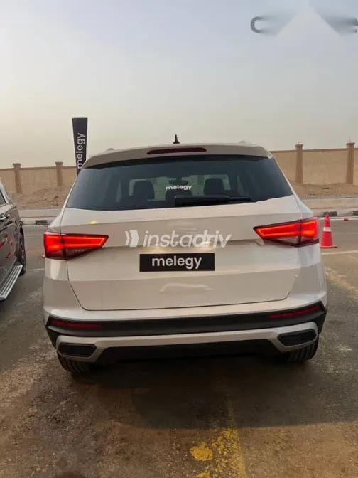 سيات اتيكا 2026 أبيض جديدة للبيع - 3