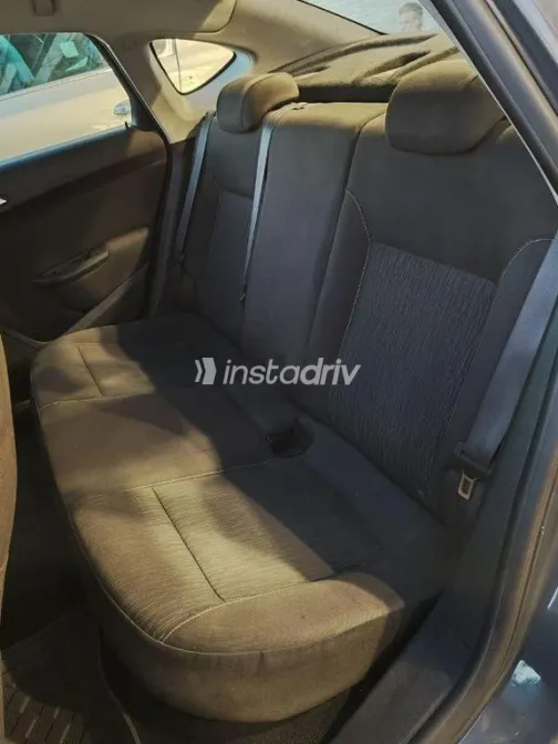 اوبل أسترا 2015 أسود مستعملة للبيع - 10