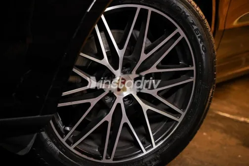 Porsche Cayenne S 2024 Black Used for Sale - 4