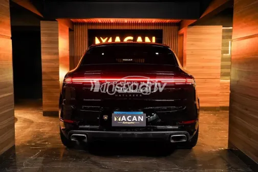 Porsche Cayenne S 2024 Black Used for Sale - 5