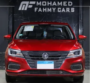 ام جى 5 2022 أحمر مستعملة للبيع