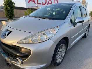 بيجو 207 2011 فضي مستعملة للبيع