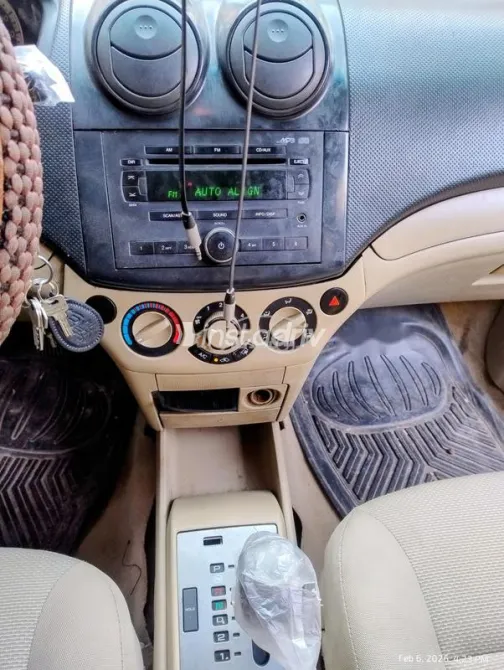 شيفروليه افيو 2012 رمادي مستعملة للبيع - 9