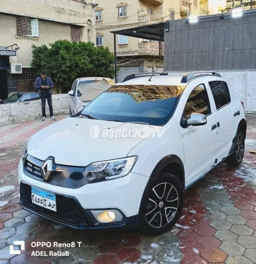 رينو سانديرو  ( ستيب  واى ) 2017 أبيض مستعملة للبيع - 1