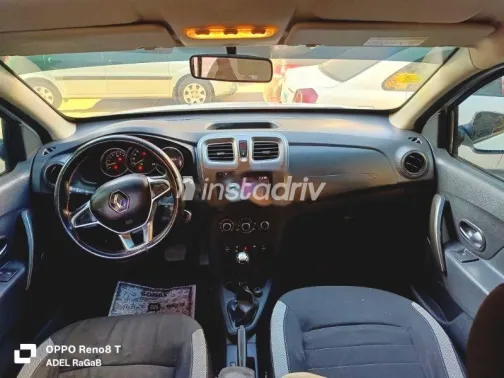 رينو سانديرو  ( ستيب  واى ) 2017 أبيض مستعملة للبيع - 4